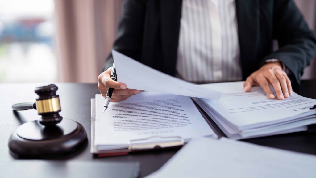 lawyer fighting the insurance company